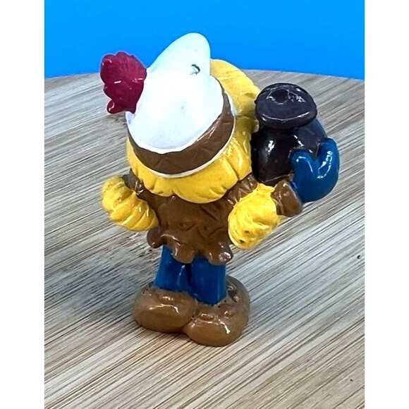 Vintage 1982 SMURFS Native American Smurfette Indian Smurf w/ Jug PVC Figure Toy - Picture 3 of 5